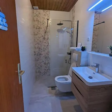 Lägenhet Zeezicht 50m From Srima