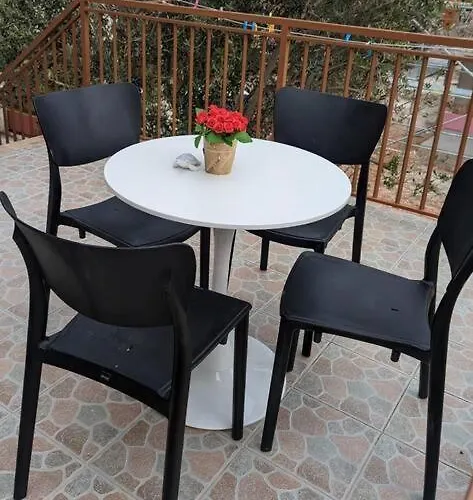 Zeezicht 50m From شقة